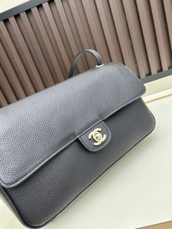 Iconic CN Handbag C013