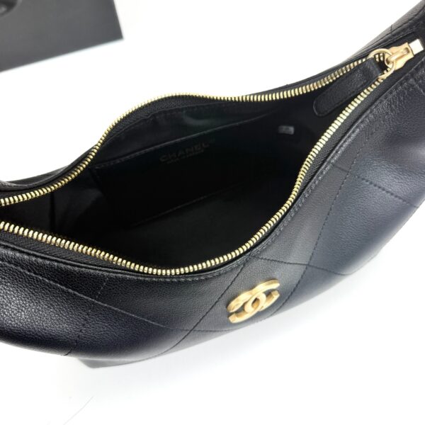 Iconic CN Handbag 5837