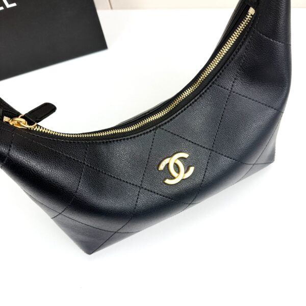 Iconic CN Handbag 5837