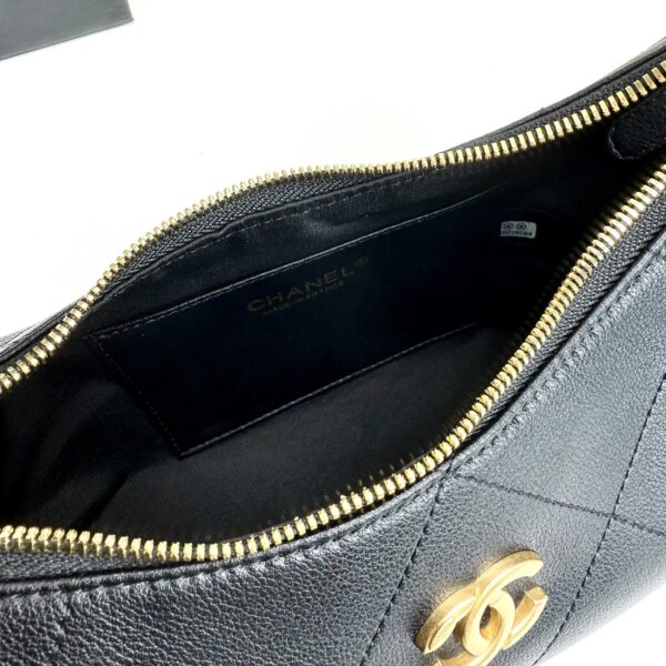 Iconic CN Handbag 5837