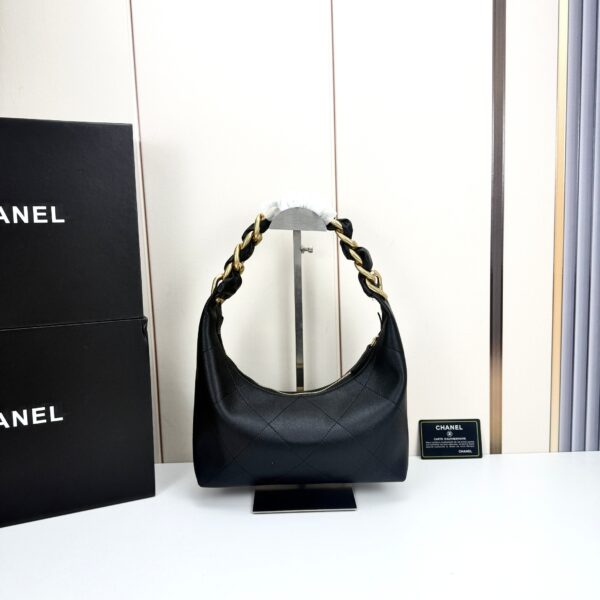 Iconic CN Handbag 5837