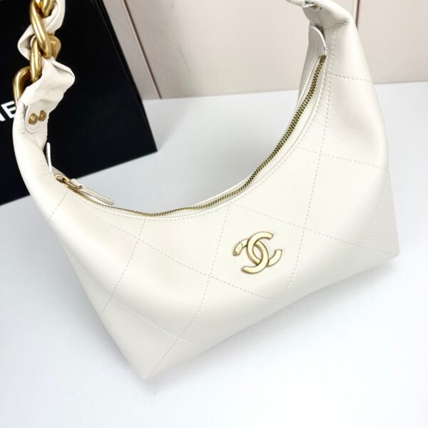 Iconic CN Handbag 5837