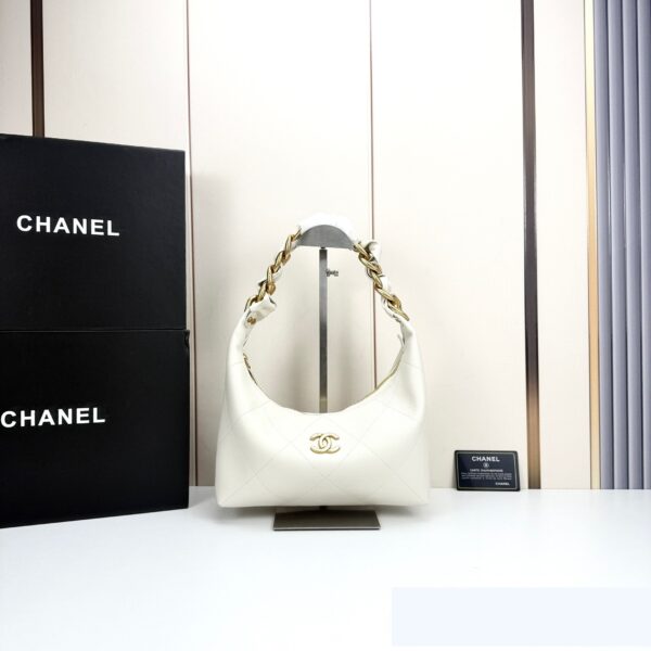 Iconic CN Handbag 5837