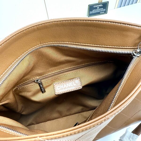Iconic CN Handbag 5838