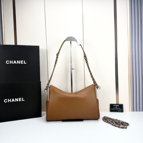 Iconic CN Handbag 5838