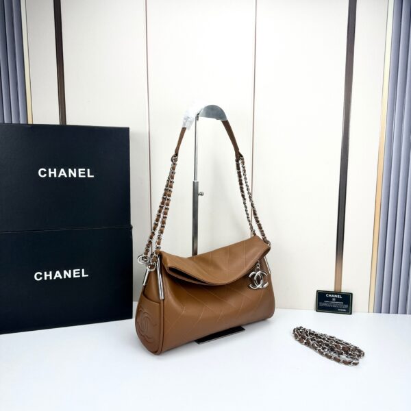 Iconic CN Handbag 5838