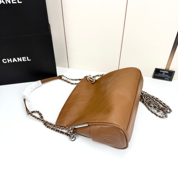 Iconic CN Handbag 5838