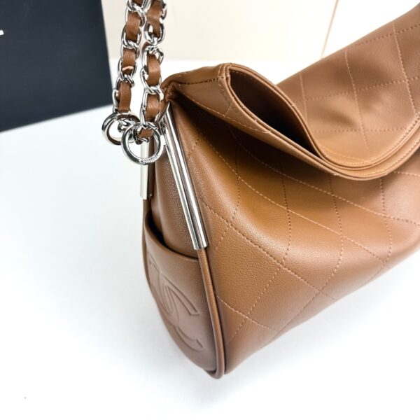 Iconic CN Handbag 5838