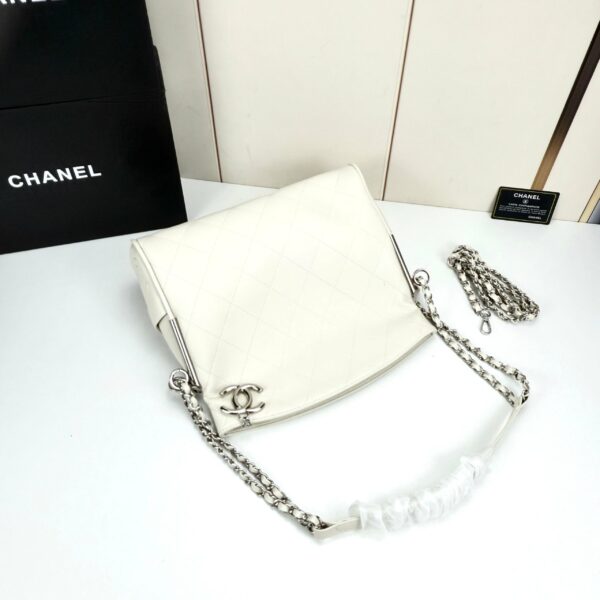 Iconic CN Handbag 5838