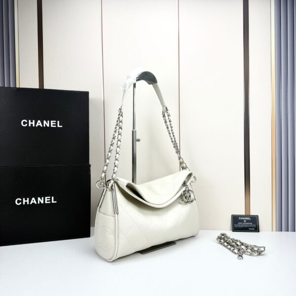 Iconic CN Handbag 5838