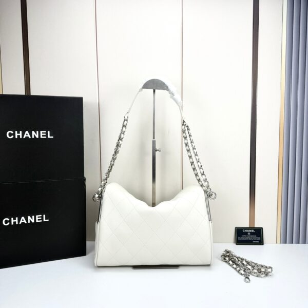 Iconic CN Handbag 5838