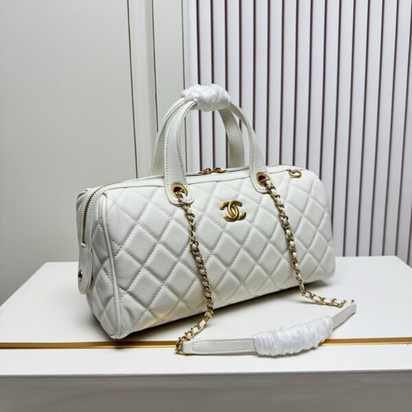 Iconic CN Handbag 6106