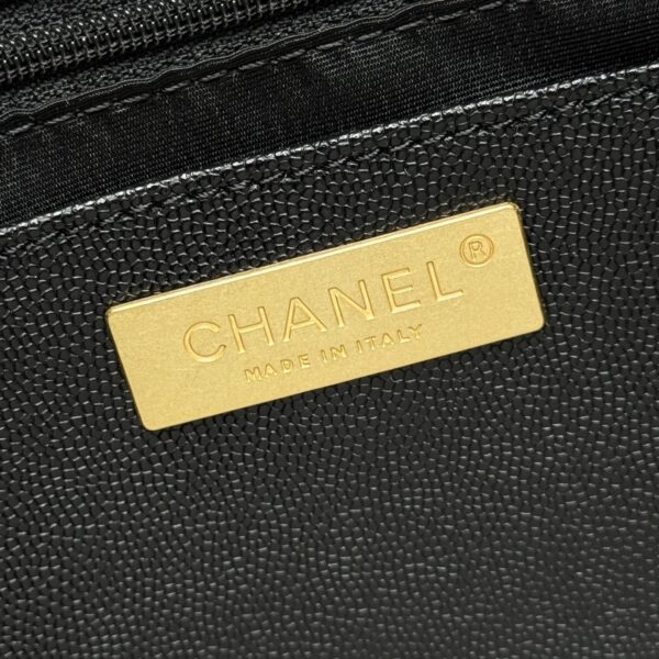 Iconic CN Handbag 6106
