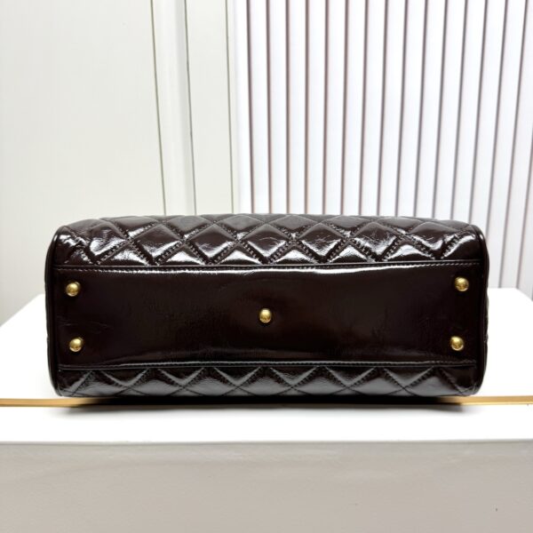 Iconic CN Handbag 6106