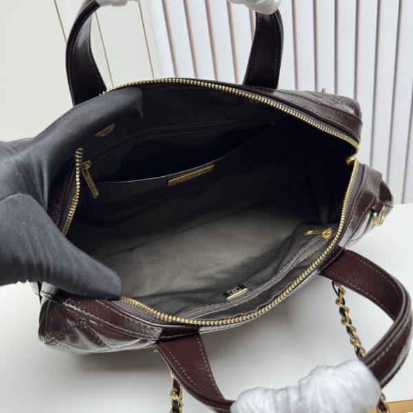 Iconic CN Handbag 6106