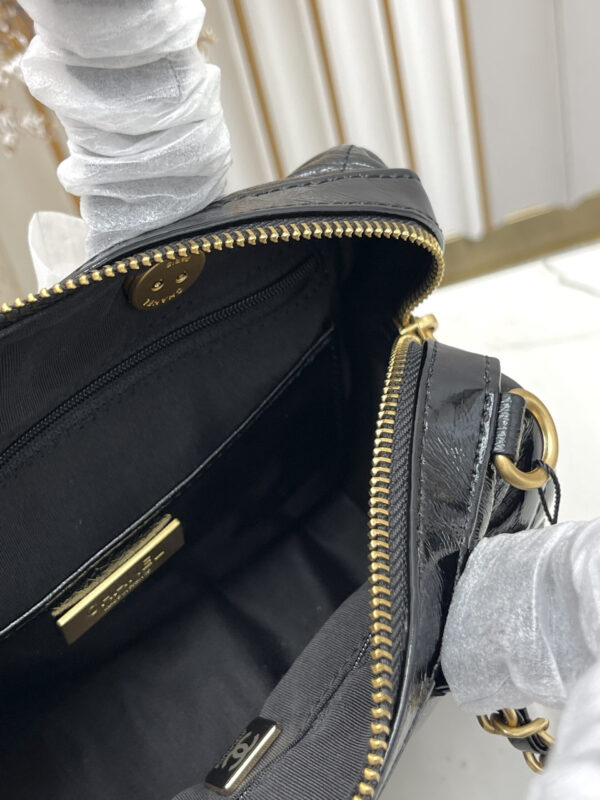 Iconic CN Handbag C003