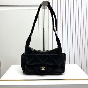 Iconic CN Handbag 6208