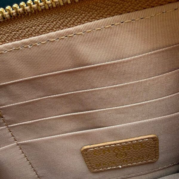Modern Style Trendy CN Handbag 33819-1