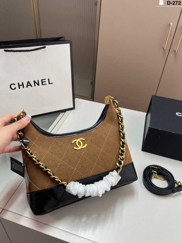 Modern Style Trendy CN Handbag 272