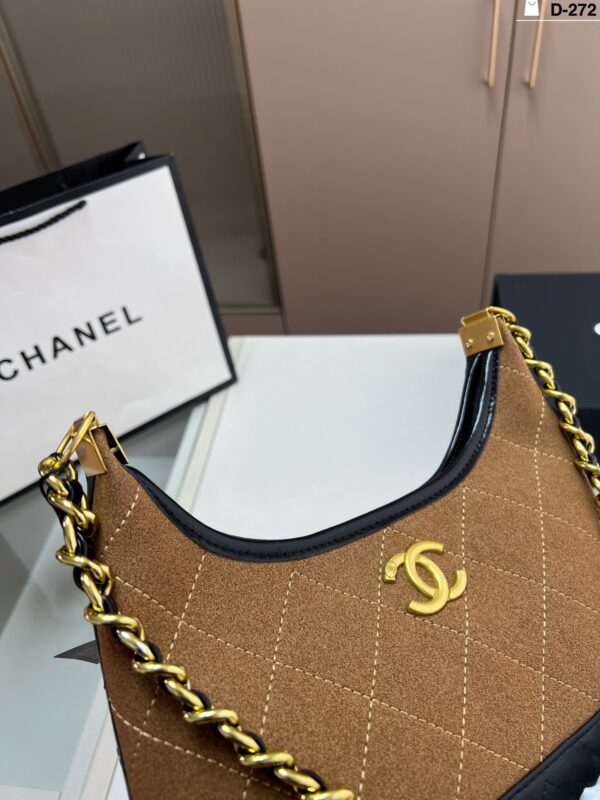 Modern Style Trendy CN Handbag 272