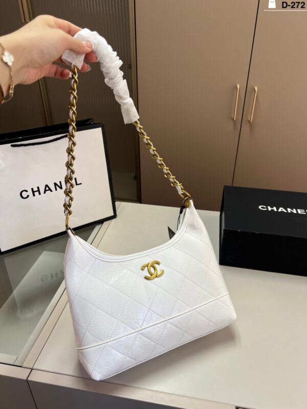 Modern Style Trendy CN Handbag 272