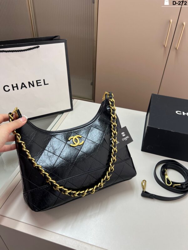 Modern Style Trendy CN Handbag 272