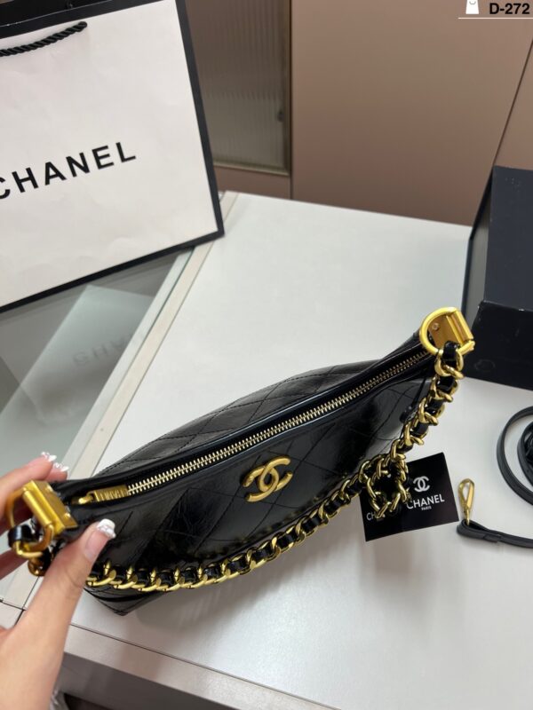 Modern Style Trendy CN Handbag 272