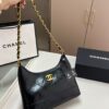 Modern Style Trendy CN Handbag 272