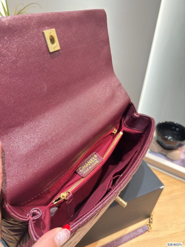 Modern Style Trendy CN Handbag 8037