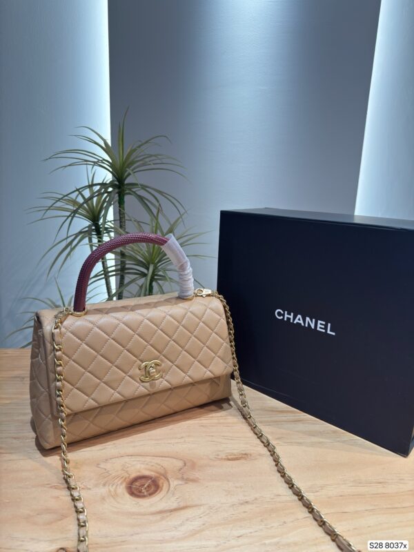 Modern Style Trendy CN Handbag 8037