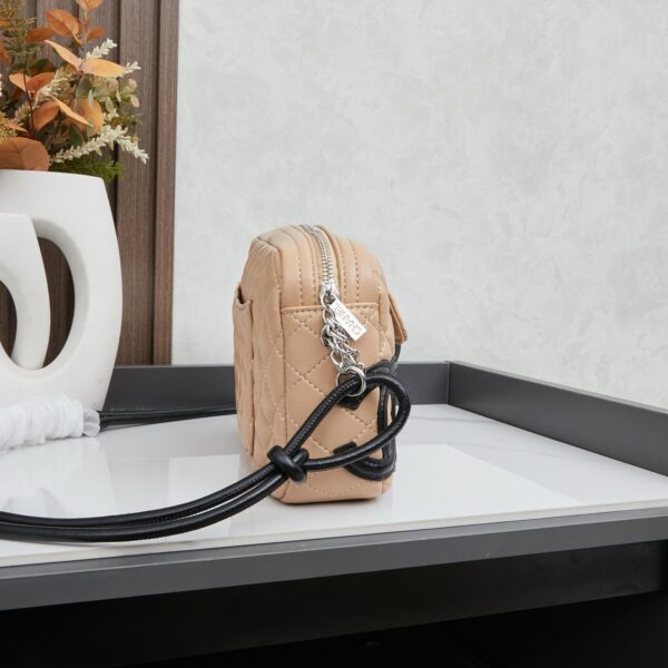 Iconic CN Handbag 23116