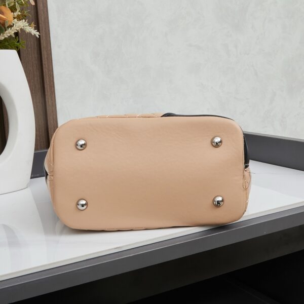 Iconic CN Handbag 9958-002
