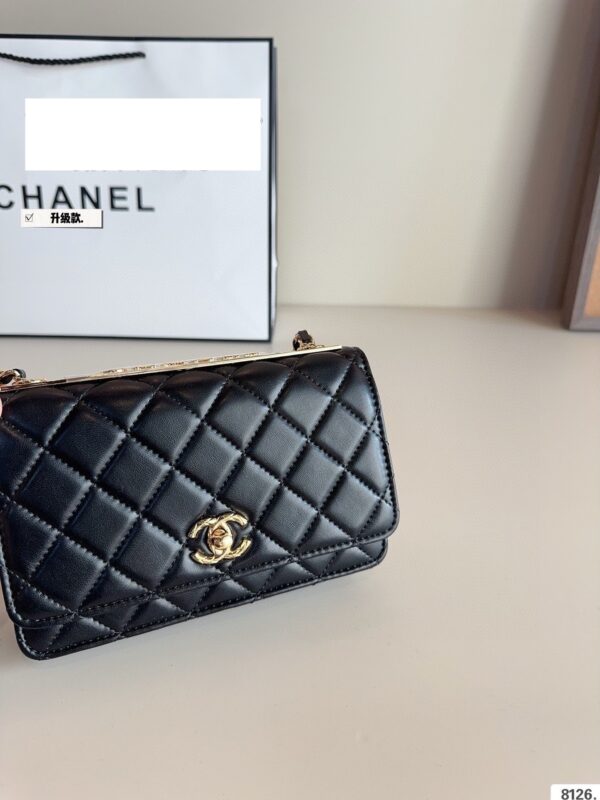 Modern Style Trendy CN Handbag CC03111