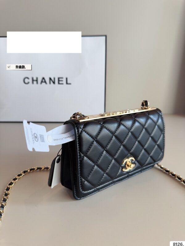 Modern Style Trendy CN Handbag CC03111