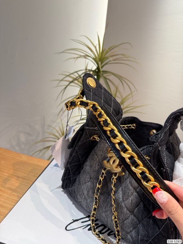 Modern Style Trendy CN Handbag 5293