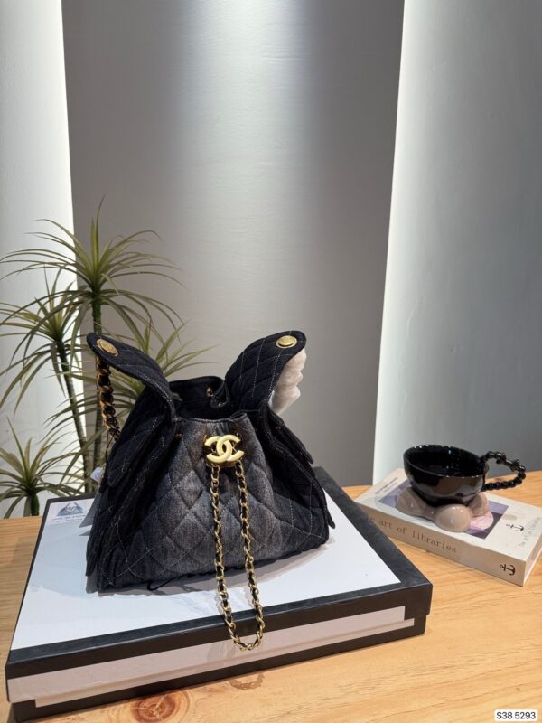 Modern Style Trendy CN Handbag 5293