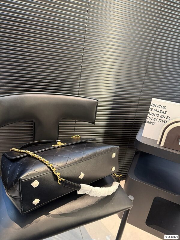 Modern Style Trendy CN Handbag 6871