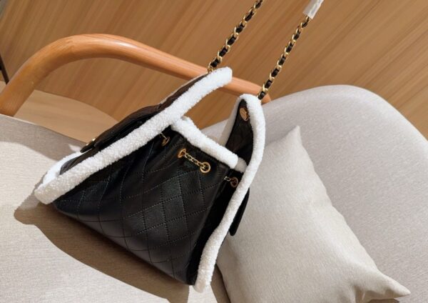 Modern Style Trendy CN Handbag CC2510131