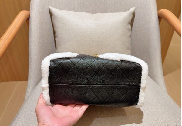 Modern Style Trendy CN Handbag CC2510131