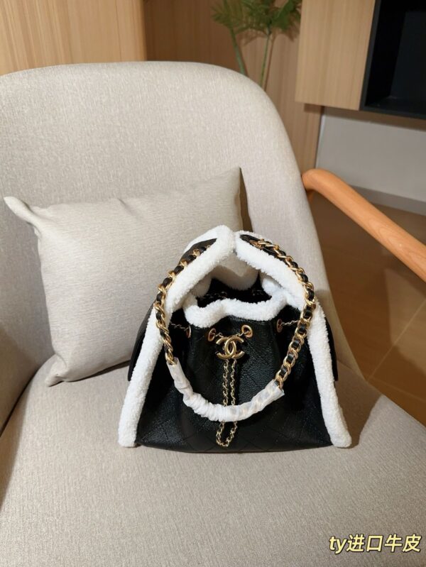 Modern Style Trendy CN Handbag CC2510131