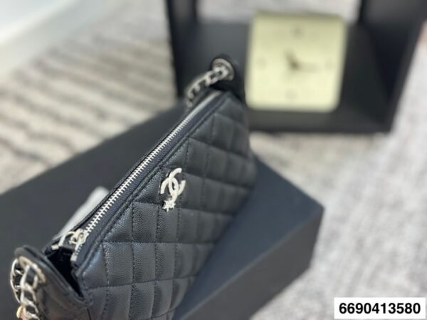 Modern Style Trendy CN Handbag 4855