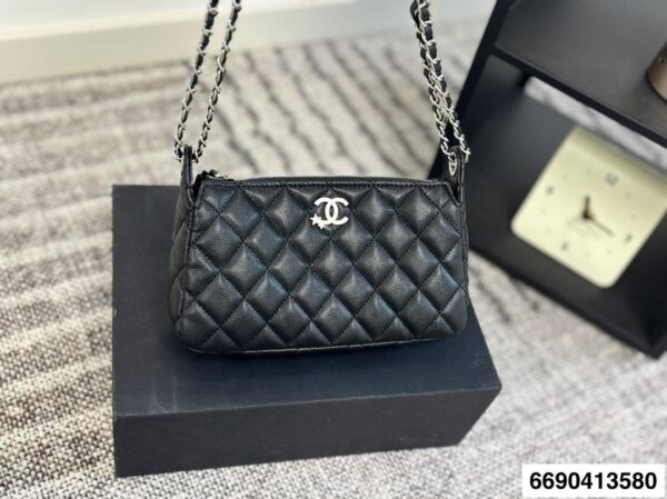 Modern Style Trendy CN Handbag 4855