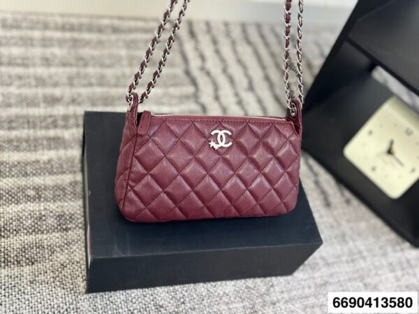 Modern Style Trendy CN Handbag 4855