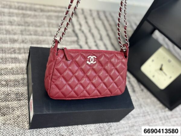 Modern Style Trendy CN Handbag 4855