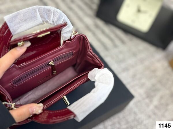 Modern Style Trendy CN Handbag CC509251