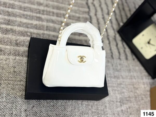 Modern Style Trendy CN Handbag CC509251