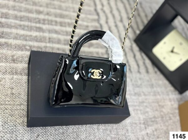 Modern Style Trendy CN Handbag CC509251