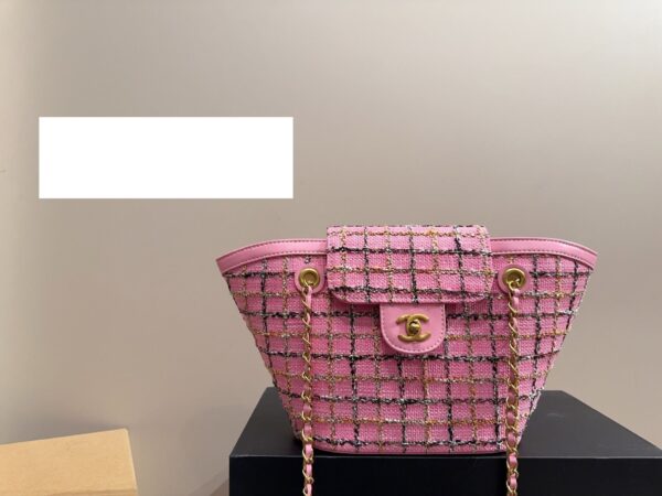 Modern Style Trendy CN Handbag CC509212 – Pink, 20x22cm