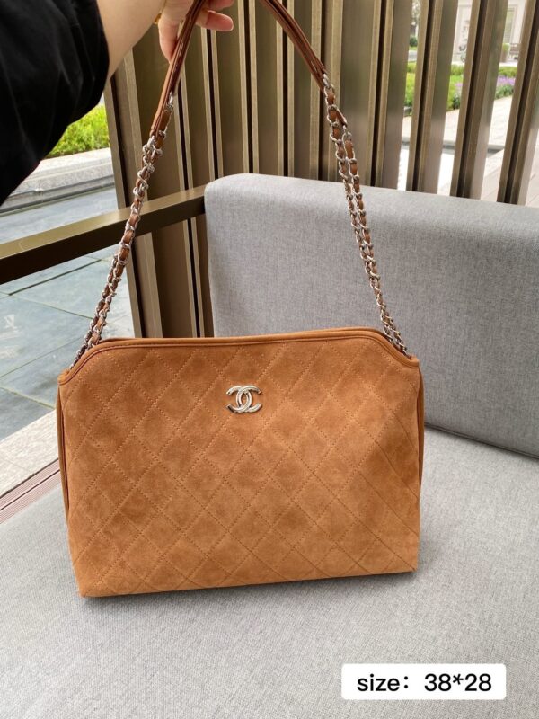 Modern Style Trendy CN Handbag CC2088 – Light Brown, 38x28cm Modern Style Trendy CN Handbag CC2088 – Light Brown, 38x28cm