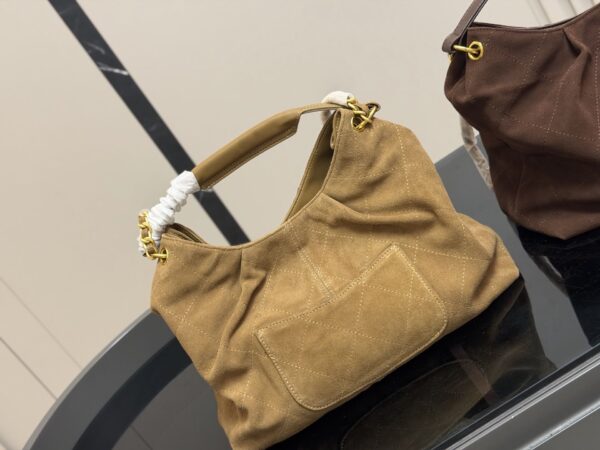 Modern Style Trendy CN Handbag CC509233